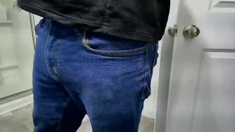 Snapshot of eldongue2024 chatting on February 22, 12:08 pm eldongue2024 online show from February 22, 12:08 pm