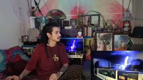 Snapshot of eleazar_blake chatting on October 30, 2:13 am Sir Eleazar online show from October 30, 2:13 am