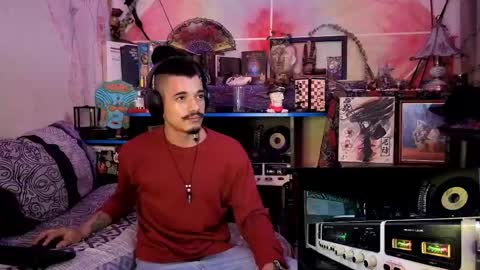 Snapshot of eleazar_blake chatting on November 19, 4:34 am Sir Eleazar online show from November 19, 4:34 am