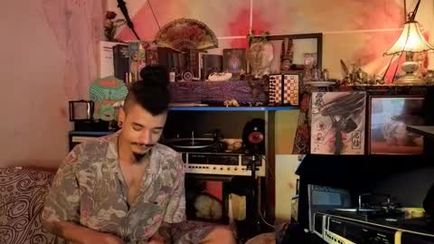 Snapshot of eleazar_blake chatting on November 24, 8:58 am Sir Eleazar online show from November 24, 8:58 am