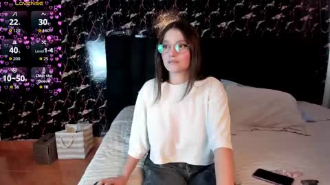 Elecktra online show from October 15, 7:47 pm
