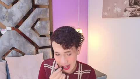 electra_gosselin online show from September 26, 11:47 am