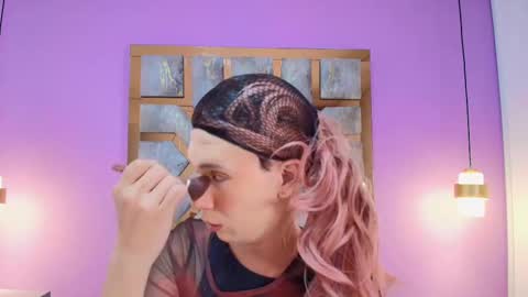 electra_gosselin online show from September 30, 12:10 pm