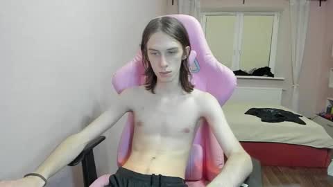 Snapshot of eleganc3 chatting on November 10, 7:57 pm eleganc3 online show from November 10, 7:57 pm