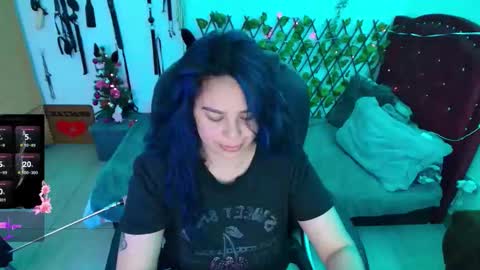 Snapshot of elektra_91 chatting on December 15, 12:15 am elektra online show from December 15, 12:15 am