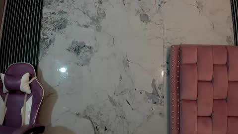 Snapshot of elena_wolff chatting on December 16, 11:59 am elena_wolff online show from December 16, 11:59 am