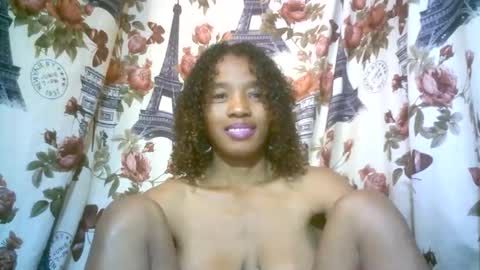 elenah013 online show from September 27, 6:40 am