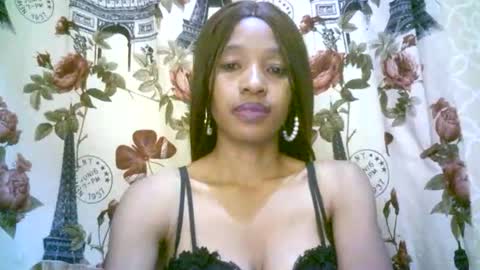 elenah013 online show from November 29, 6:05 am