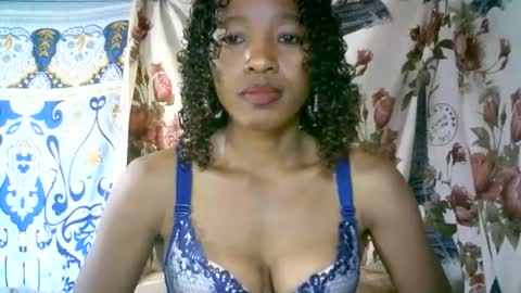 elenah013 online show from January 13, 6:29 am