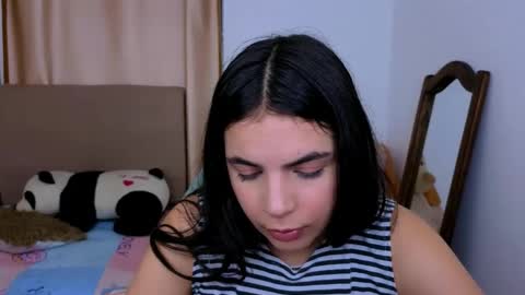 Snapshot of elenna_hotx chatting on November 10, 5:23 pm agnes online show from November 10, 5:23 pm