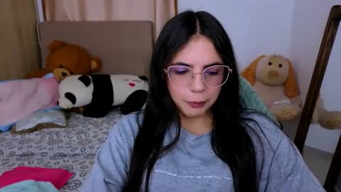 Snapshot of elenna_hotx chatting on November 16, 3:28 pm agnes online show from November 16, 3:28 pm