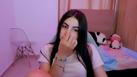 agnes online show from March 30, 6:09 pm