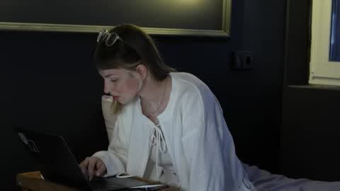 Eleonora online show from September 12, 2:28 pm