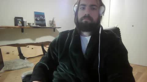 Snapshot of elephantfox chatting on December 28, 6:17 am fox online show from December 28, 6:17 am