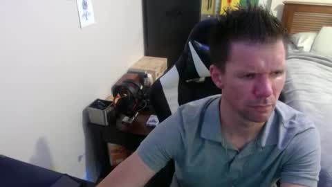 Snapshot of elevatetlb chatting on September 20, 5:08 am Walker online show from September 20, 5:08 am