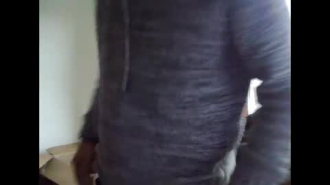 Snapshot of elflaco_6969 chatting on October 10, 7:35 pm elflaco_6969 online show from October 10, 7:35 pm