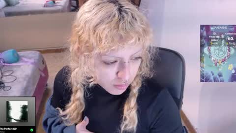 eli666uwu online show from October 9, 10:02 am