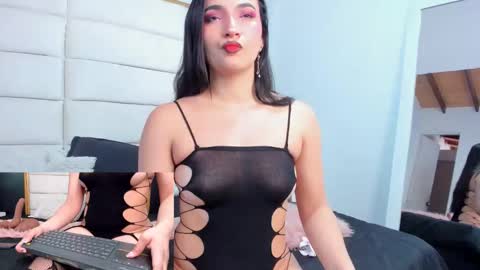 Snapshot of eli_duran chatting on November 27, 12:40 pm Eli online show from November 27, 12:40 pm