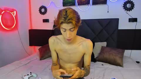 eliann_adam online show from December 4, 12:03 pm