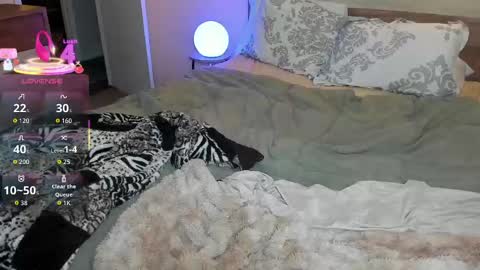 Elli online show from September 24, 10:24 pm