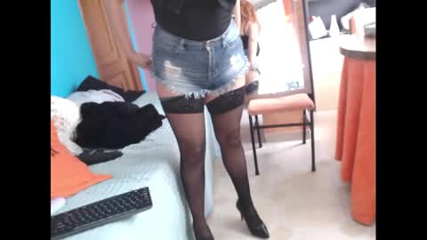 elifgirasol online show from February 18, 3:54 pm