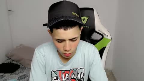 Snapshot of elii_797 chatting on March 11, 2:29 pm bby-santy online show from March 11, 2:29 pm