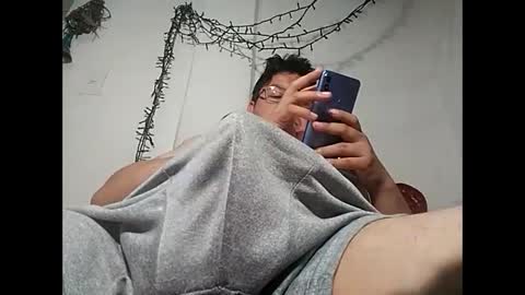 elimposstor online show from December 10, 1:33 pm