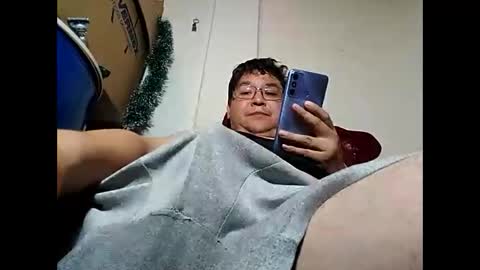 elimposstor online show from January 4, 7:55 pm