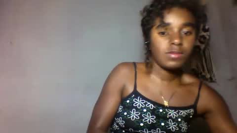 elina981 online show from April 2, 11:52 am