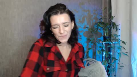 Snapshot of elinapretty chatting on January 25, 1:54 am Elina online show from January 25, 1:54 am