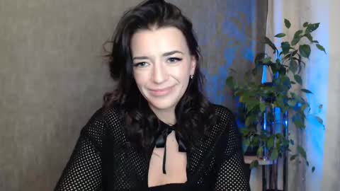 Snapshot of elinapretty chatting on November 8, 11:58 pm Elina online show from November 8, 11:58 pm