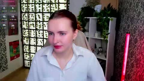 Snapshot of elis_cherry chatting on October 20, 2:01 am Elis online show from October 20, 2:01 am