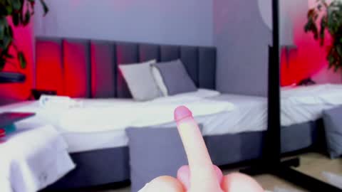 Elisa online show from January 10, 12:49 am