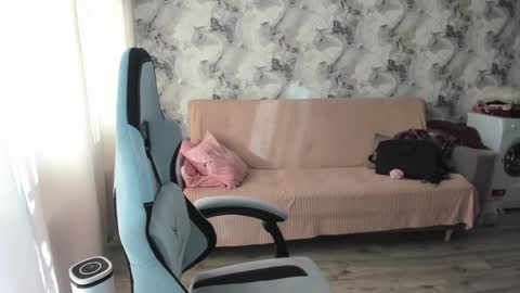 Aletta Oushen online show from September 30, 10:09 am