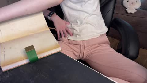 Elisa North online show from March 7, 2:23 pm