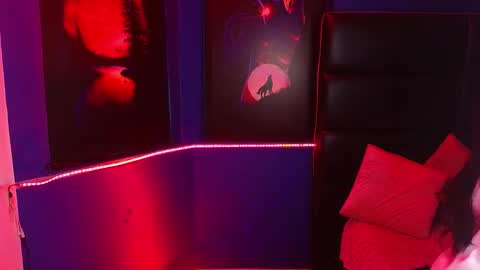 Snapshot of elisa_soul chatting on September 27, 12:54 pm Elisa Soul online show from September 27, 12:54 pm