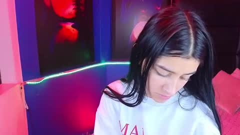 Snapshot of elisa_soul chatting on October 8, 12:47 pm Elisa Soul online show from October 8, 12:47 pm