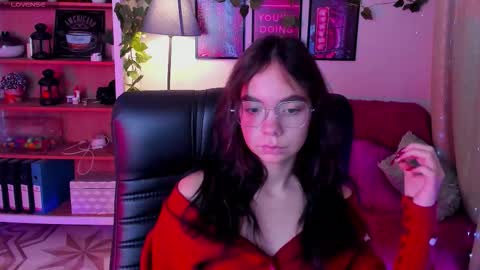 Snapshot of elise_noir chatting on October 11, 4:05 pm Elise online show from October 11, 4:05 pm