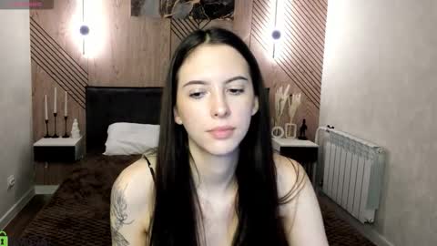 Elise online show from March 6, 1:24 am