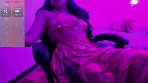 E L I S S A online show from December 18, 2:28 am