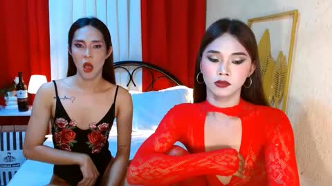 elissemoree online show from April 22, 5:43 am