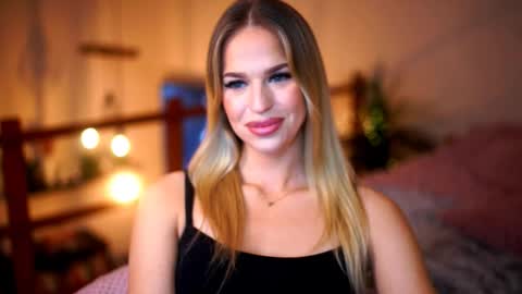 Snapshot of elister_alison chatting on November 7, 4:40 pm Sunflower online show from November 7, 4:40 pm