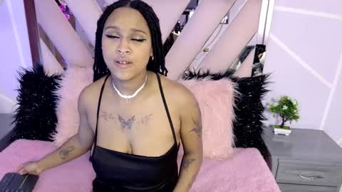 Snapshot of elit_noa chatting on December 4, 7:44 pm elit noa online show from December 4, 7:44 pm