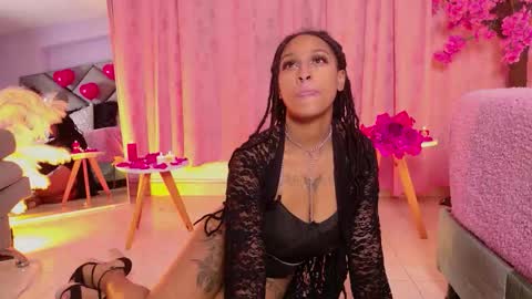 elit noa online show from February 14, 9:44 pm