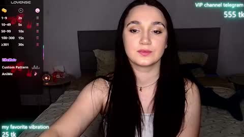 Snapshot of eliz_v_ta chatting on September 16, 11:17 pm Eliz online show from September 16, 11:17 pm