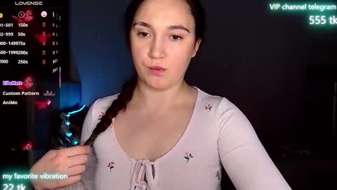 Snapshot of eliz_v_ta chatting on October 13, 8:53 pm Eliz online show from October 13, 8:53 pm