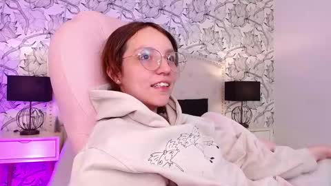 Eliza online show from December 27, 10:48 pm
