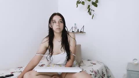 elizabeth online show from October 31, 2:18 pm