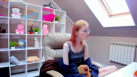 Elizabeth online show from January 2, 7:12 am