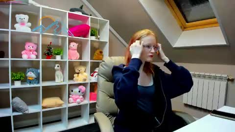 Elizabeth online show from January 3, 1:27 am